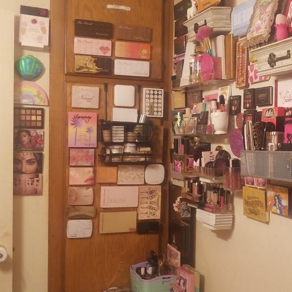 Meet your Posher, Emily - Picture 7 of 8